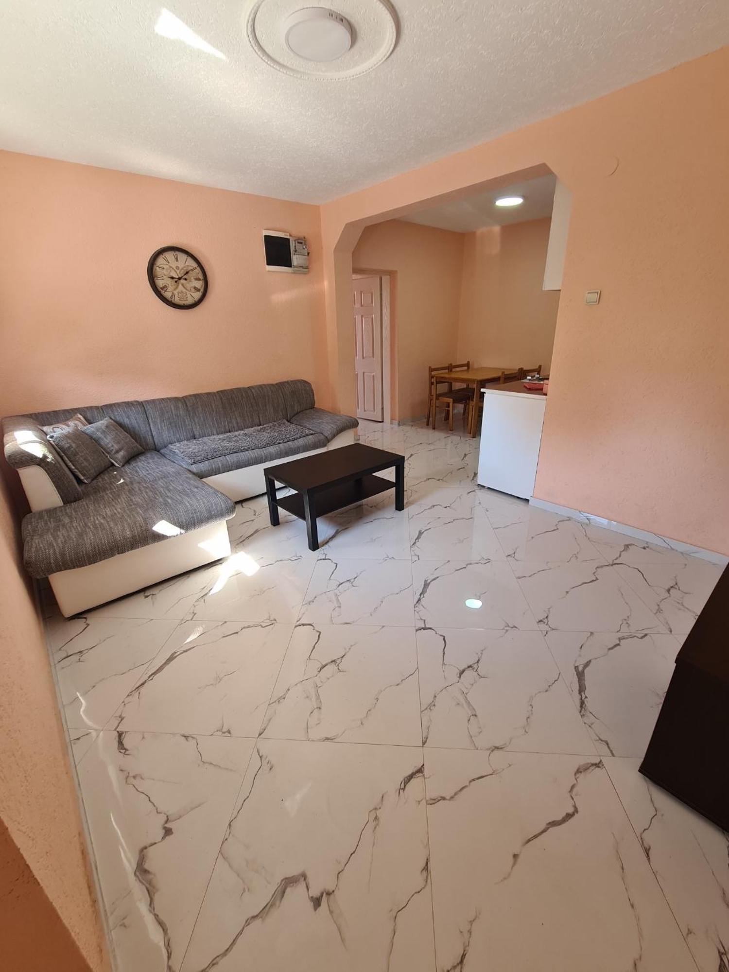 Apartments Bulatovic Bar Bilik gambar