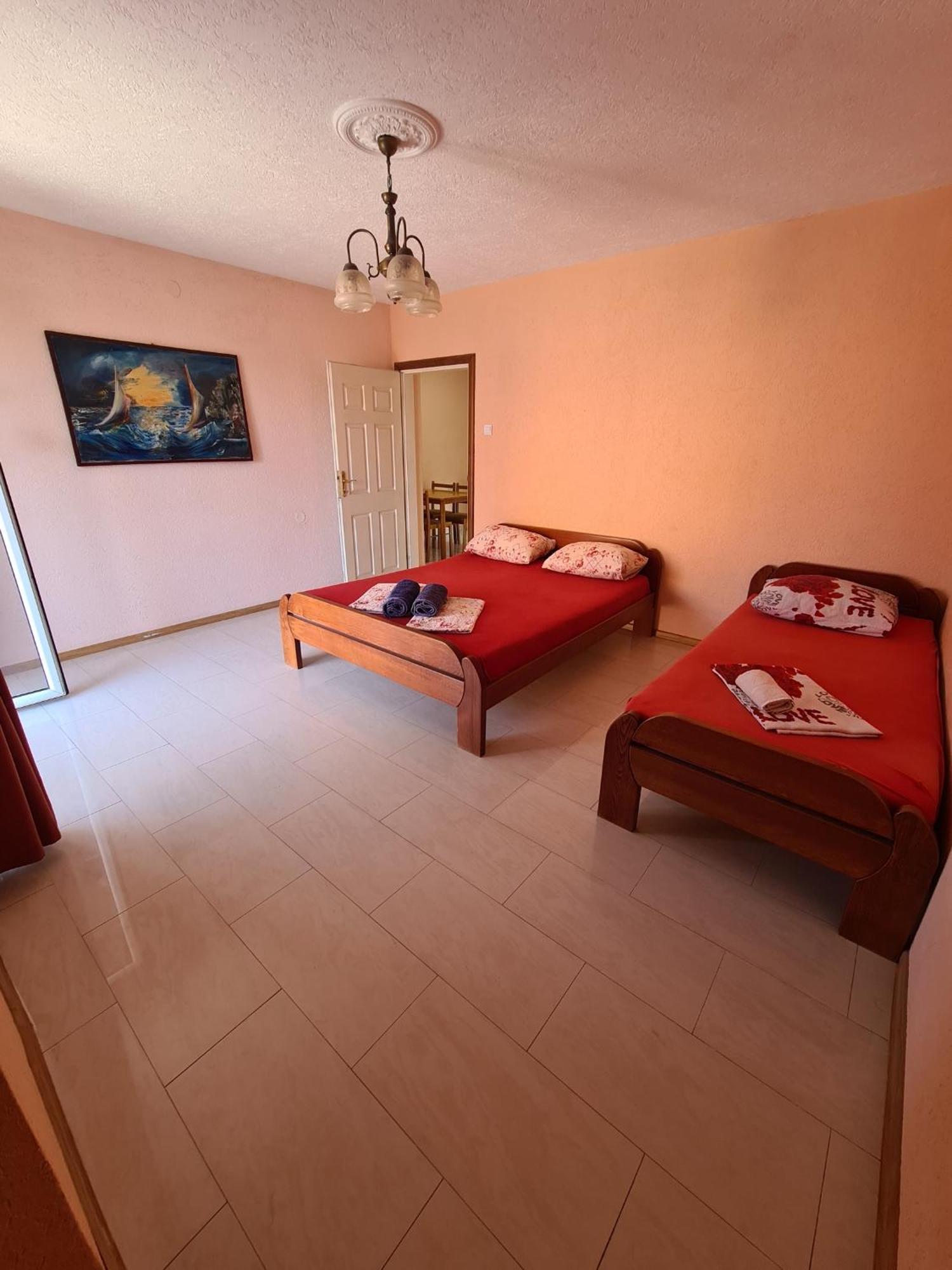 Apartments Bulatovic Bar Bilik gambar