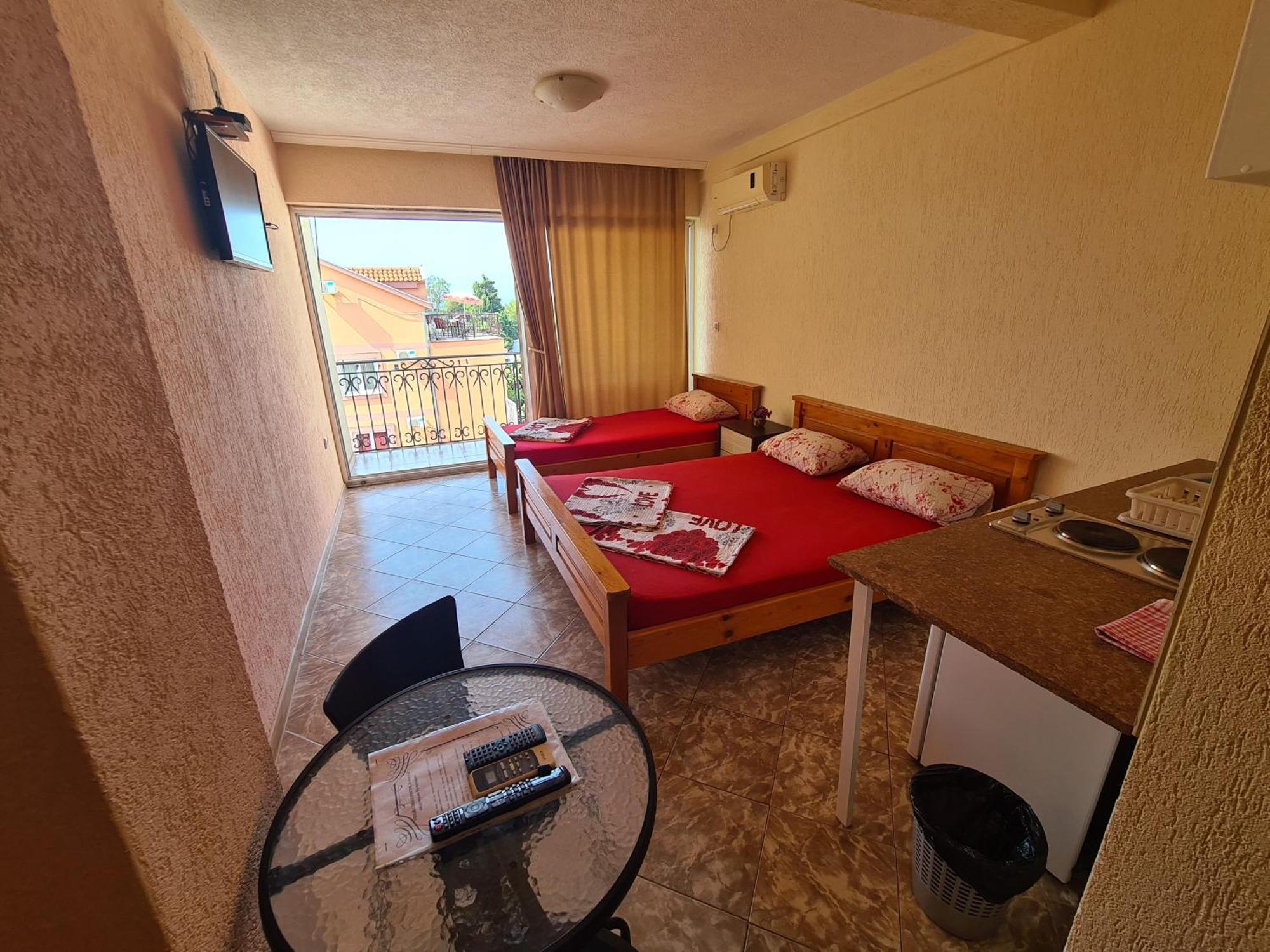 Apartments Bulatovic Bar Bilik gambar