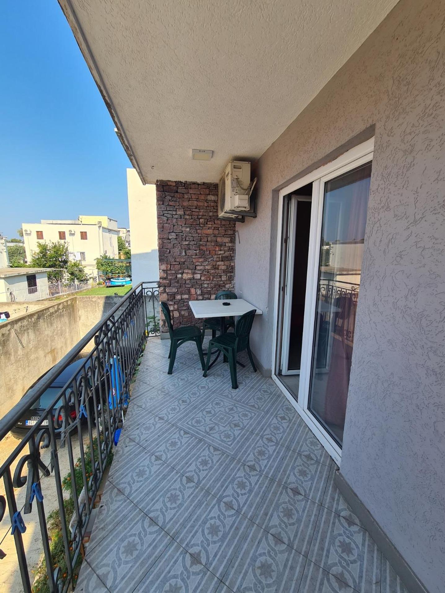 Apartments Bulatovic Bar Bilik gambar