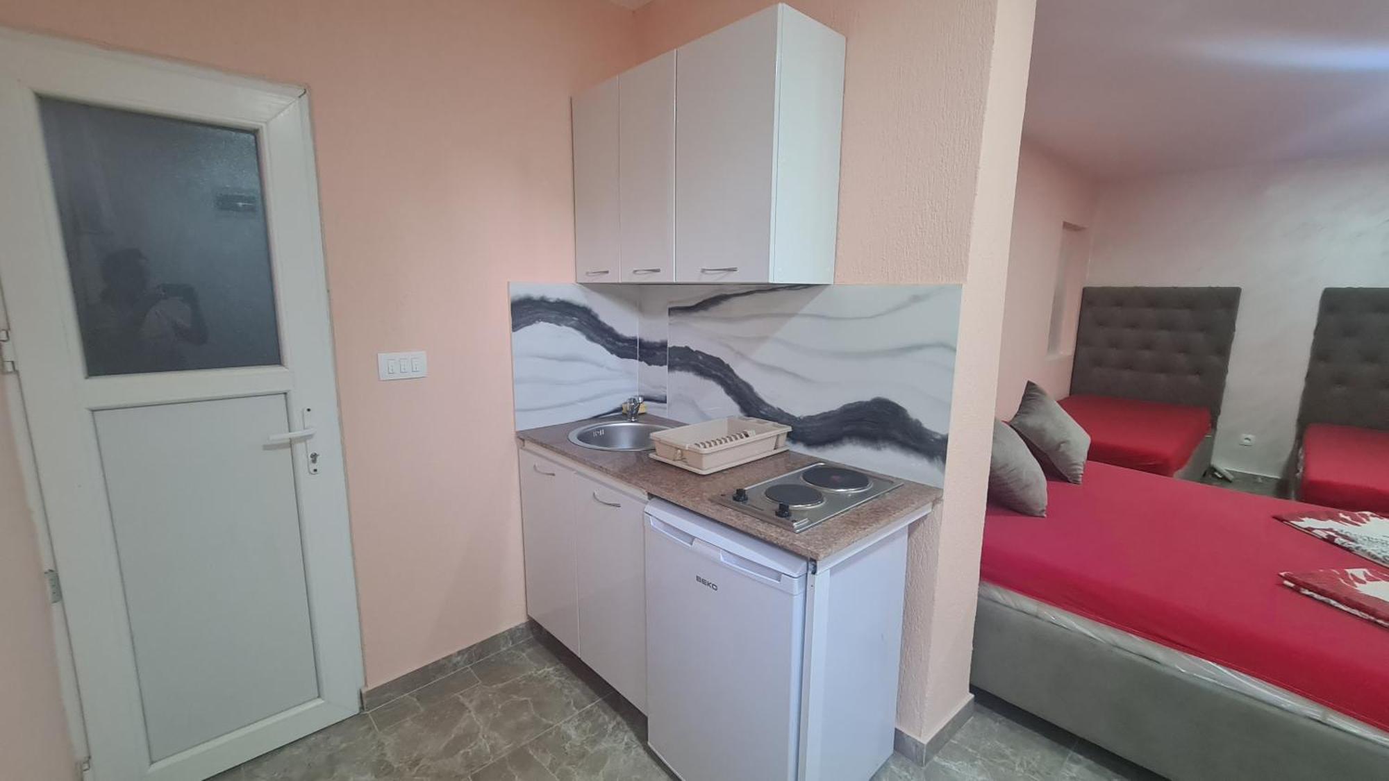 Apartments Bulatovic Bar Bilik gambar