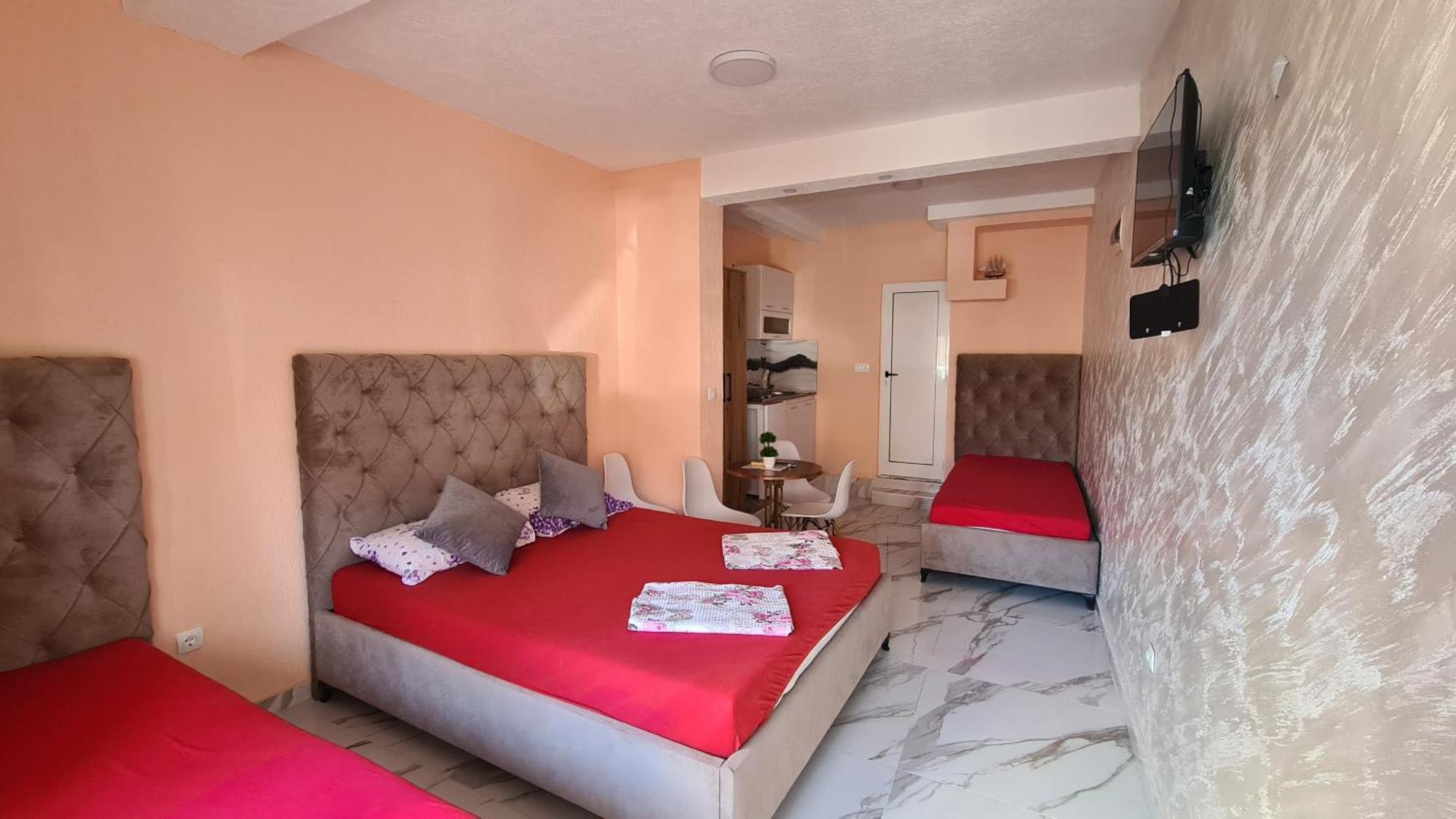 Apartments Bulatovic Bar Bilik gambar
