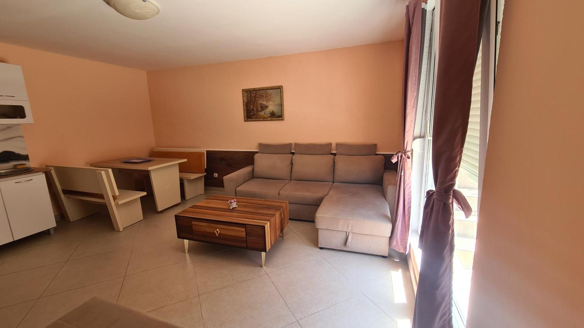 Apartments Bulatovic Bar Bilik gambar