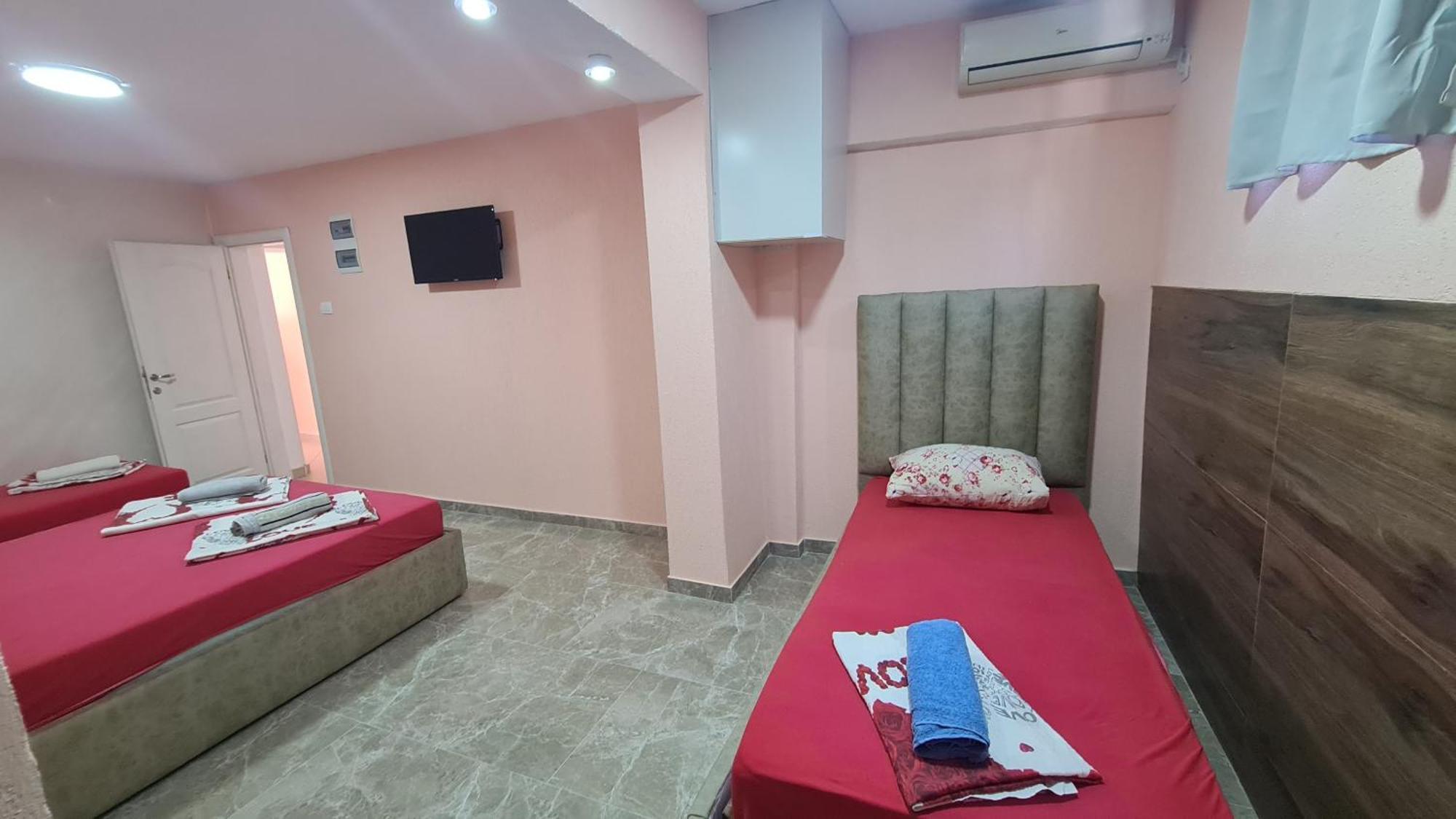 Apartments Bulatovic Bar Luaran gambar